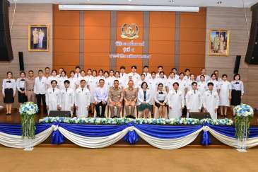 พิธีมอบเสื้อกาวน์แก่นิสิตแพทย์ชั้นปีที่ 4 รุ่นที่ 4 ประจำปีการศึกษา 2568
